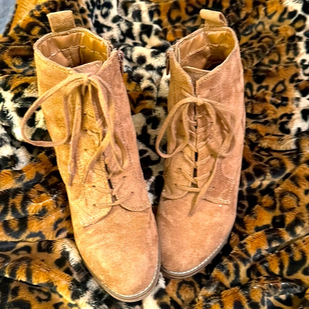 Like New 6 1/2 Suede Wedge Bootie with zip side and lace front